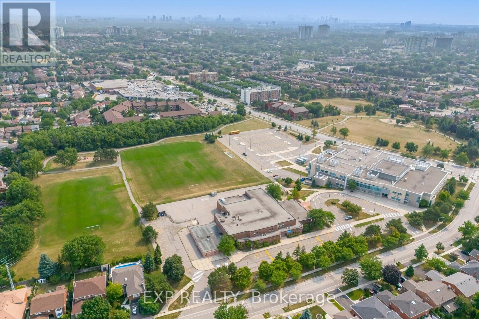 Photo 35 of 4102 Forest Fire Crescent, Mississauga ON