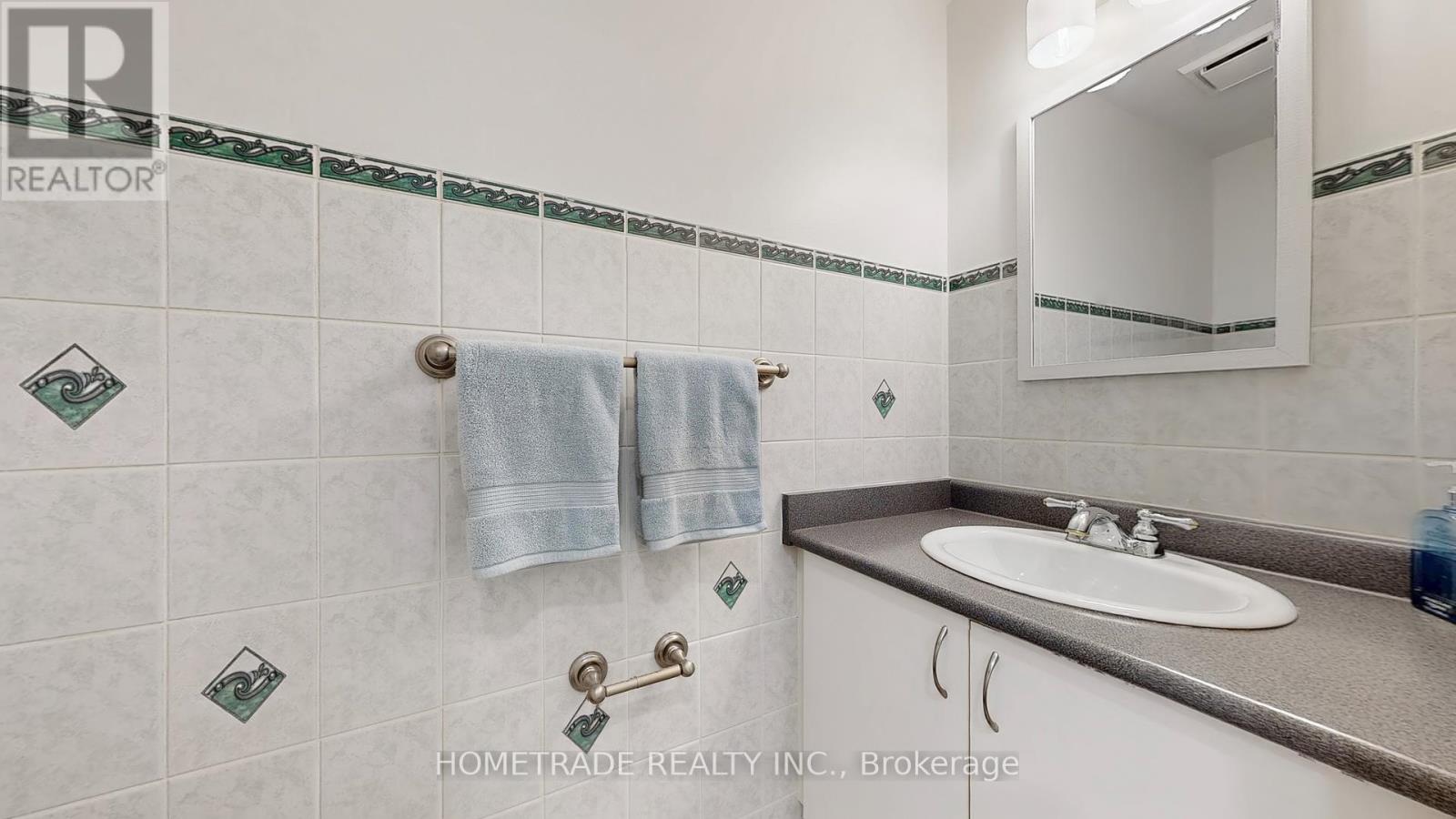Photo 14 of 532 Steddick Court, Mississauga ON