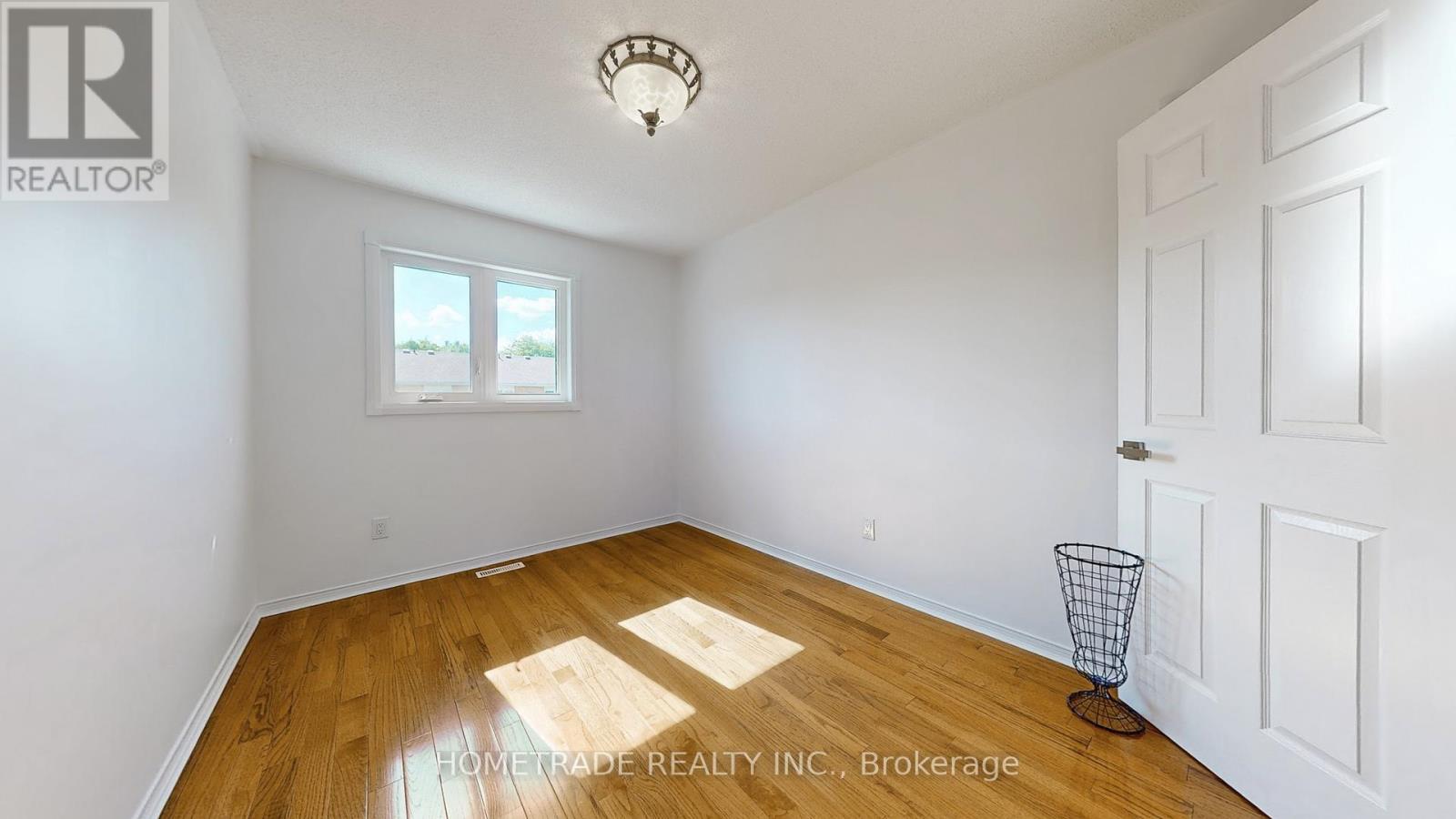 Photo 20 of 532 Steddick Court, Mississauga ON