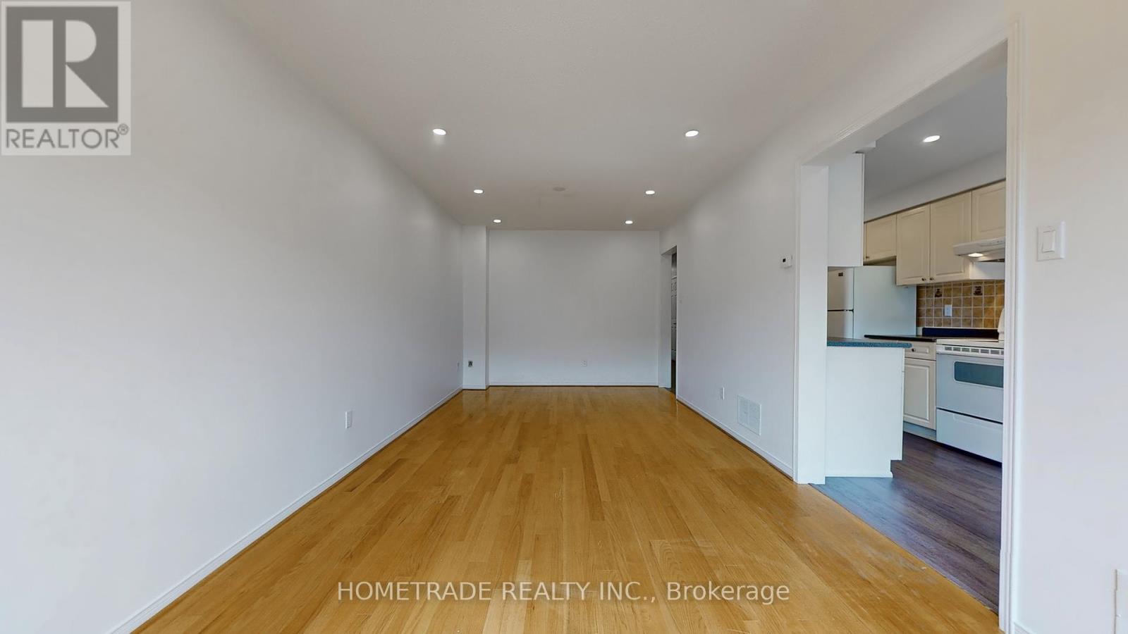 Photo 9 of 532 Steddick Court, Mississauga ON