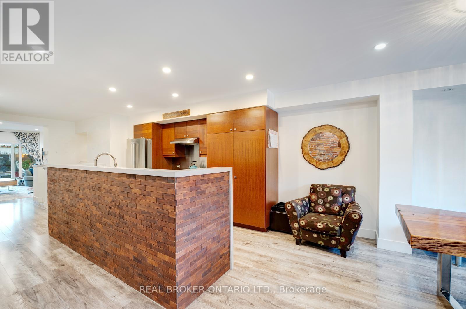 Photo 13 of Main 270 Mcroberts Avenue, Toronto ON