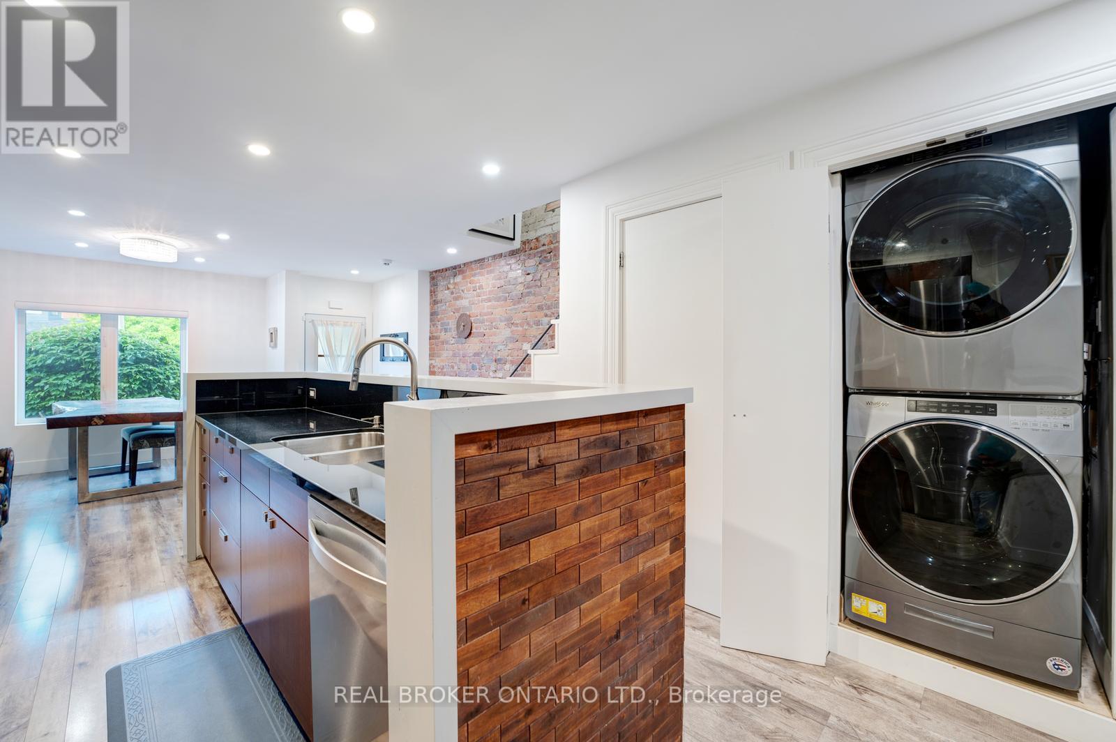 Photo 16 of Main 270 Mcroberts Avenue, Toronto ON