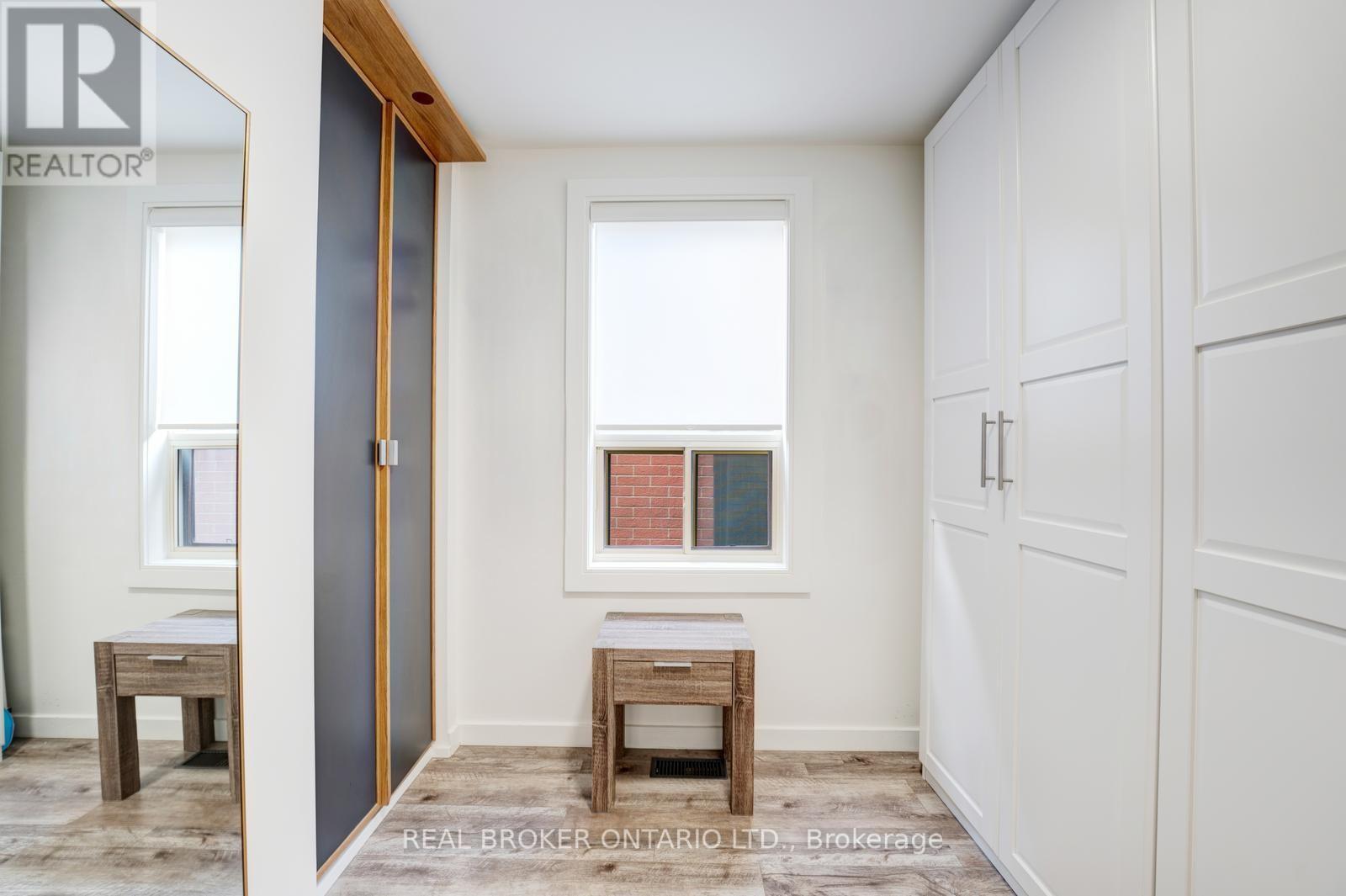 Photo 27 of Main 270 Mcroberts Avenue, Toronto ON