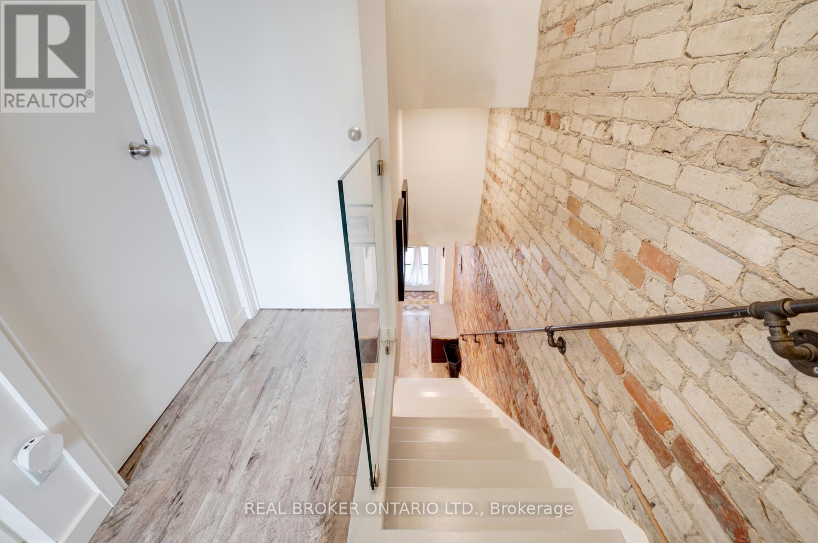 Photo 30 of Main 270 Mcroberts Avenue, Toronto ON