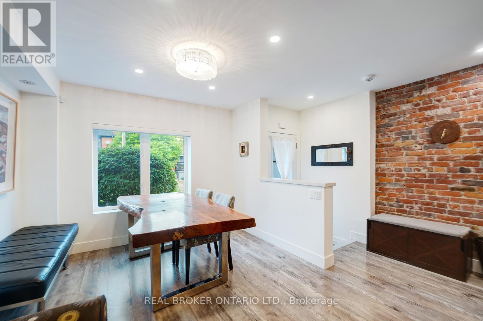 Photo 4 of Main 270 Mcroberts Avenue, Toronto ON
