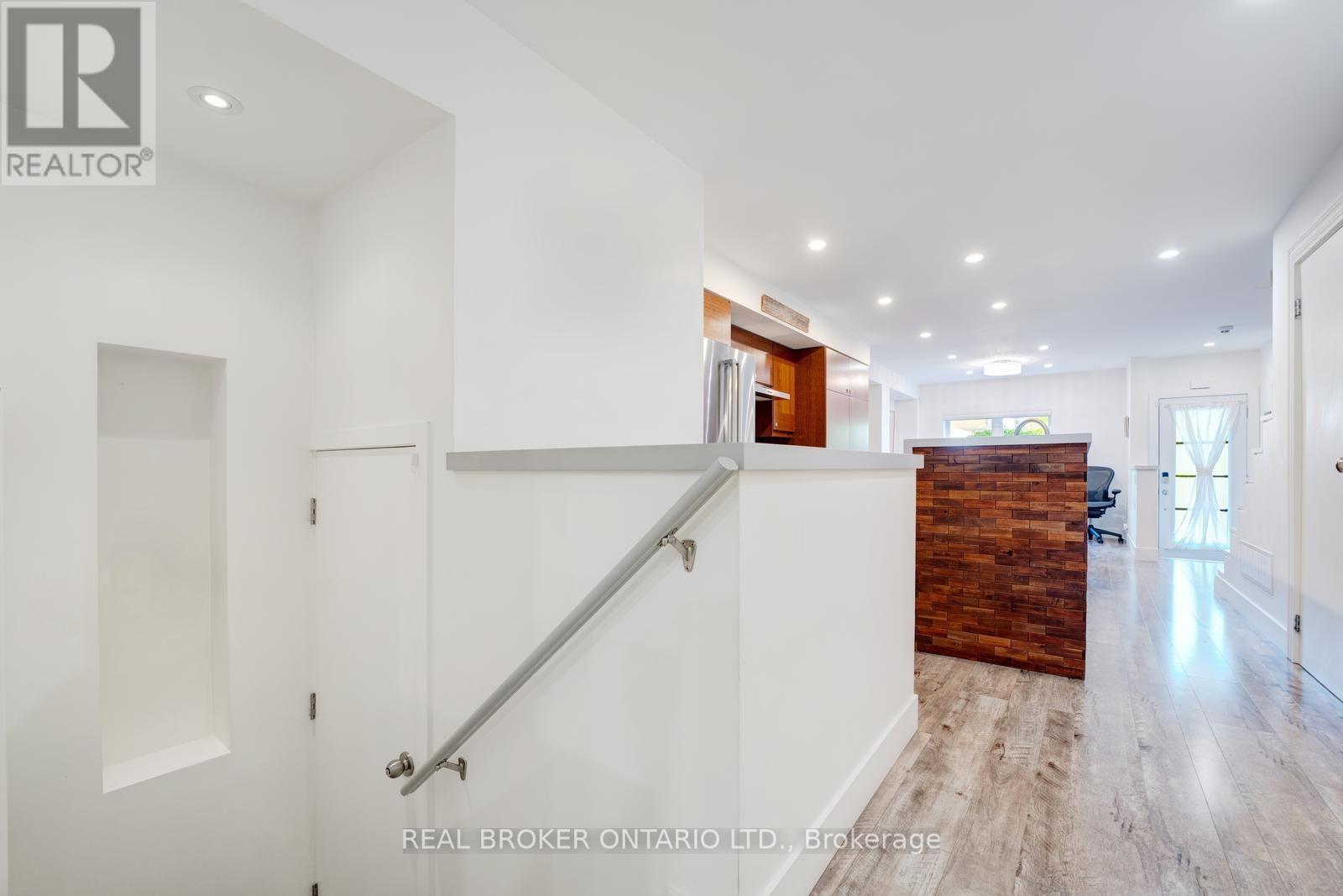 Photo 40 of Main 270 Mcroberts Avenue, Toronto ON