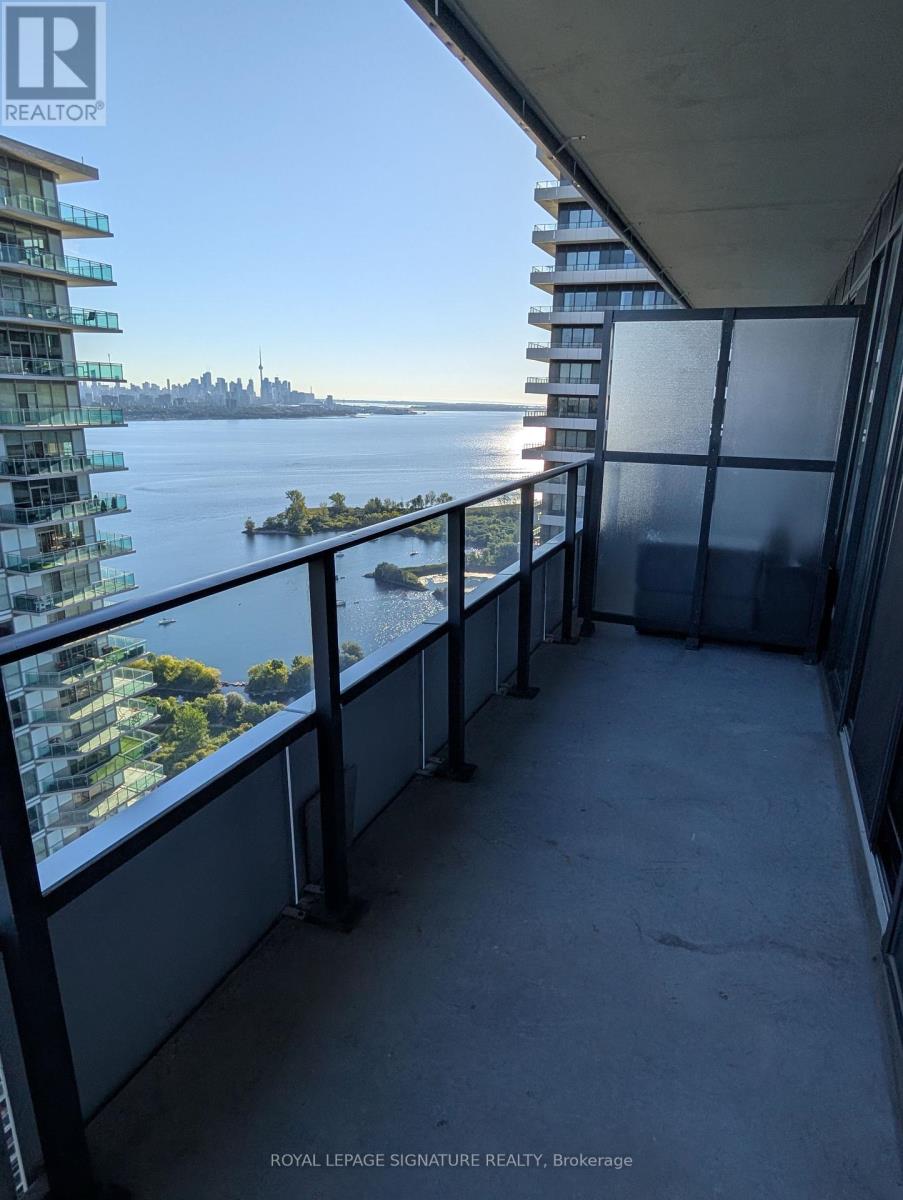 Photo 12 of 3715 30 Shore Breeze Drive, Toronto ON