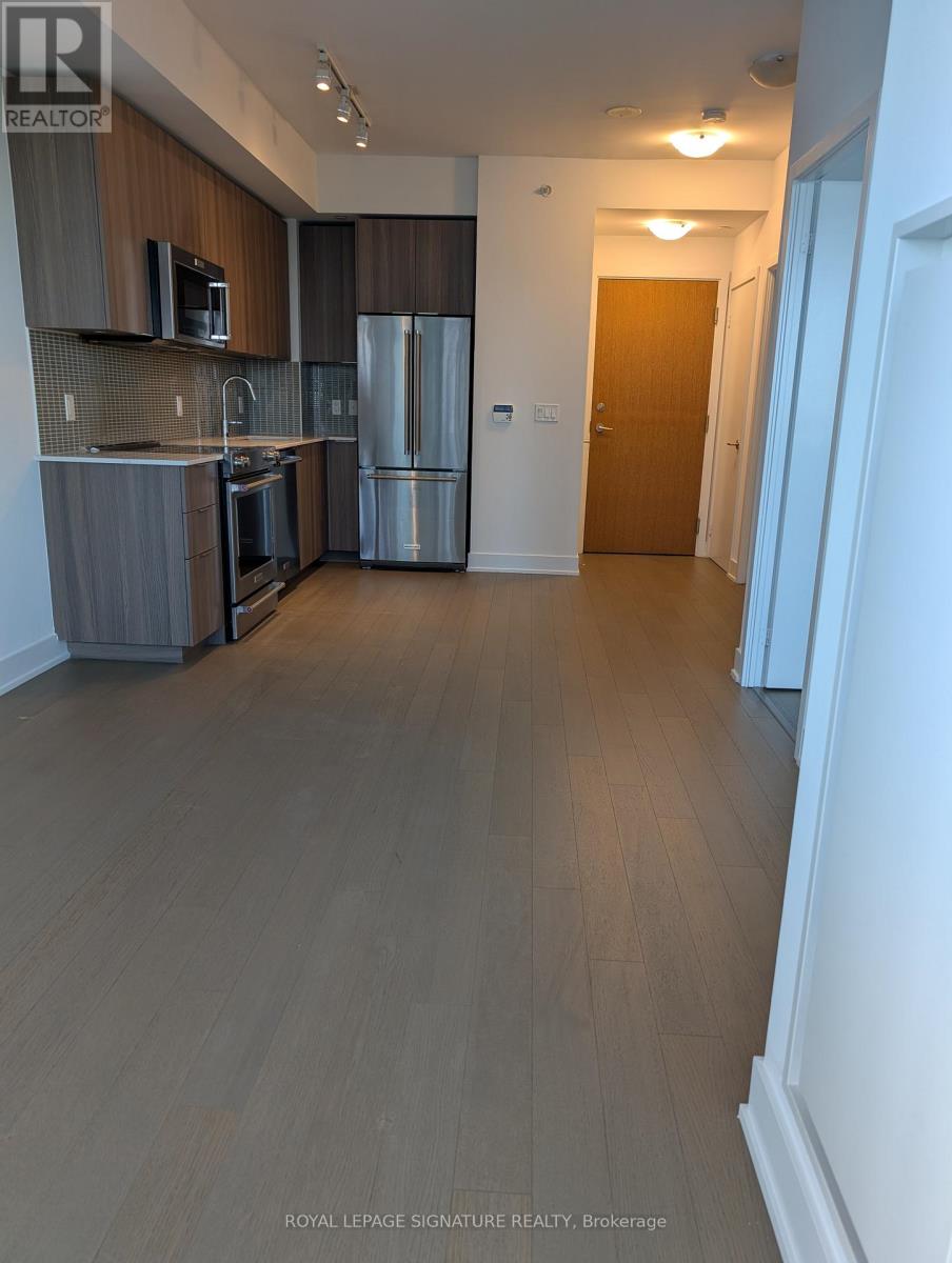 Photo 4 of 3715 30 Shore Breeze Drive, Toronto ON