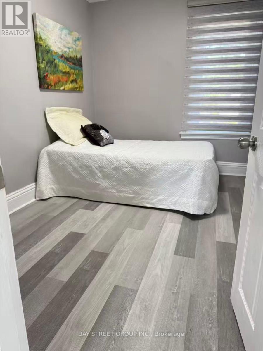 Photo 5 of 202 West 2nd Street, Hamilton ON