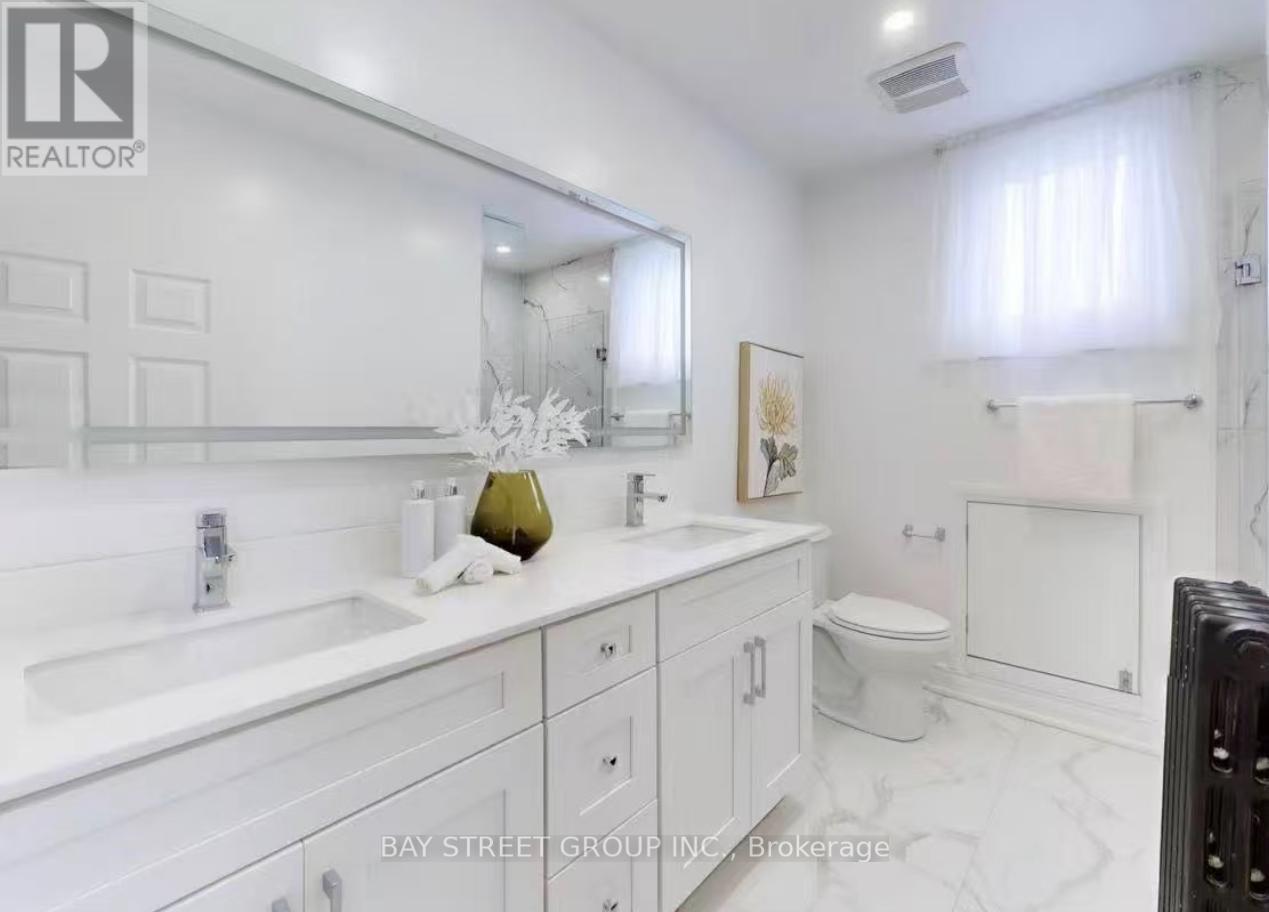Photo 8 of 202 West 2nd Street, Hamilton ON