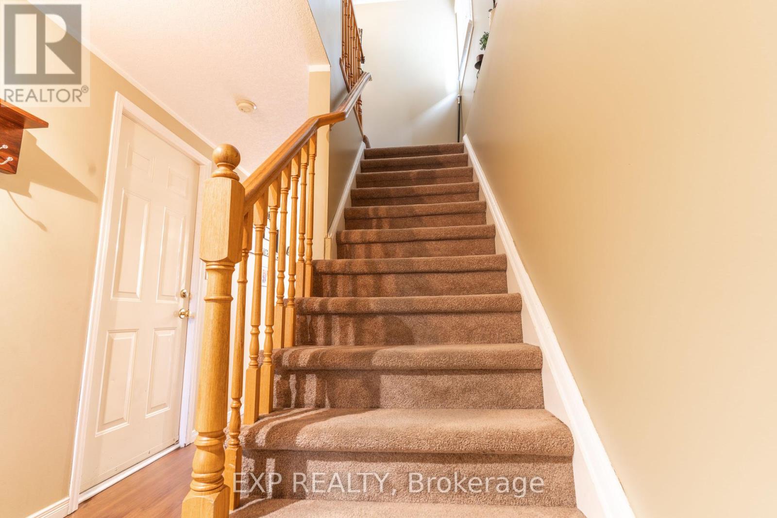 Photo 16 of 318 Activa Avenue, Kitchener ON