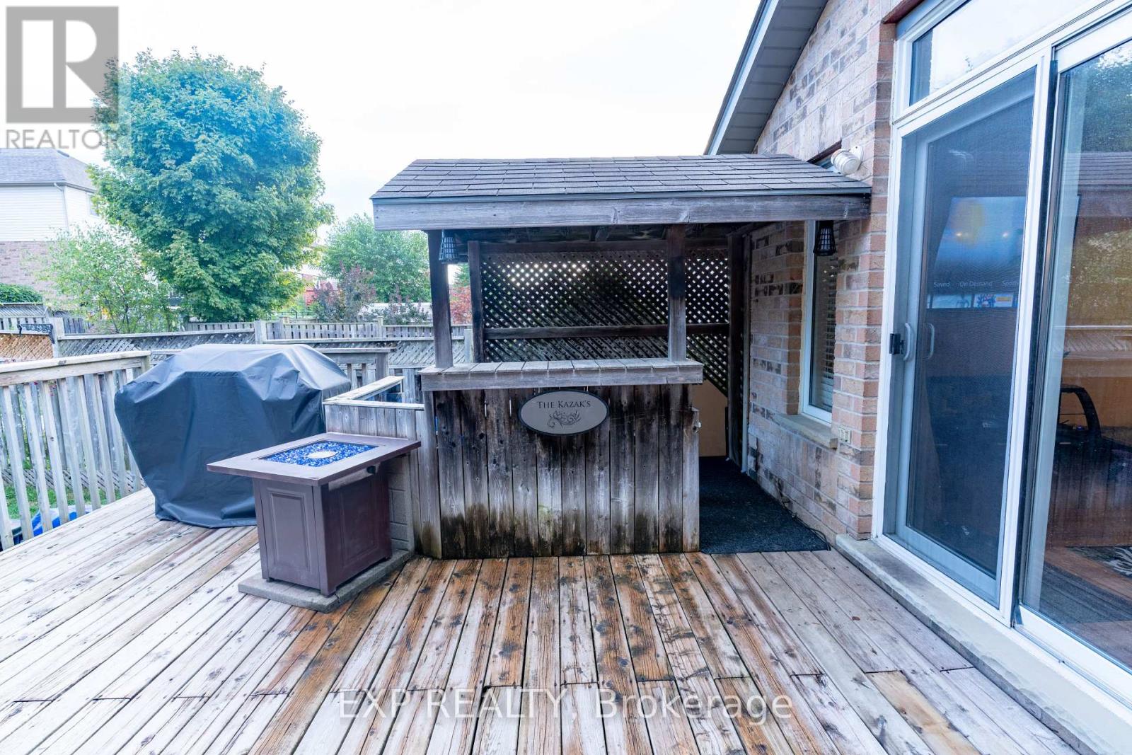 Photo 8 of 318 Activa Avenue, Kitchener ON