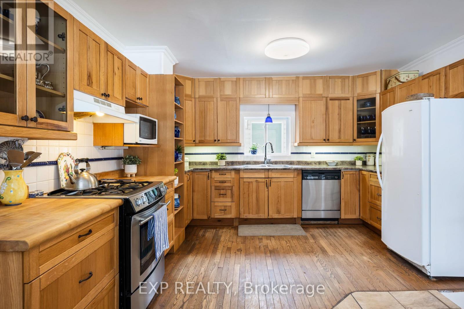 Photo 11 of 16 Mill Street, Amaranth ON