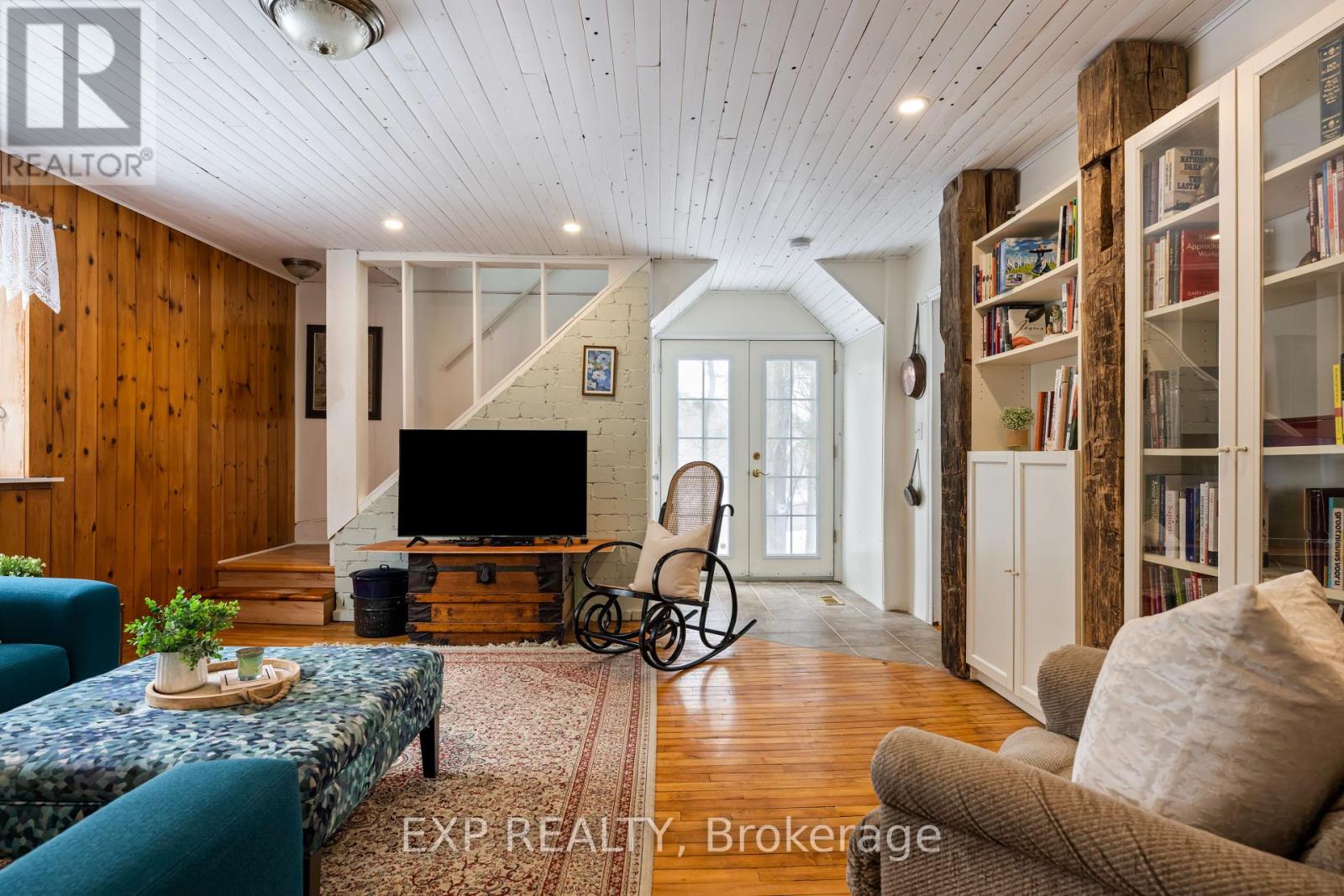 Photo 16 of 16 Mill Street, Amaranth ON