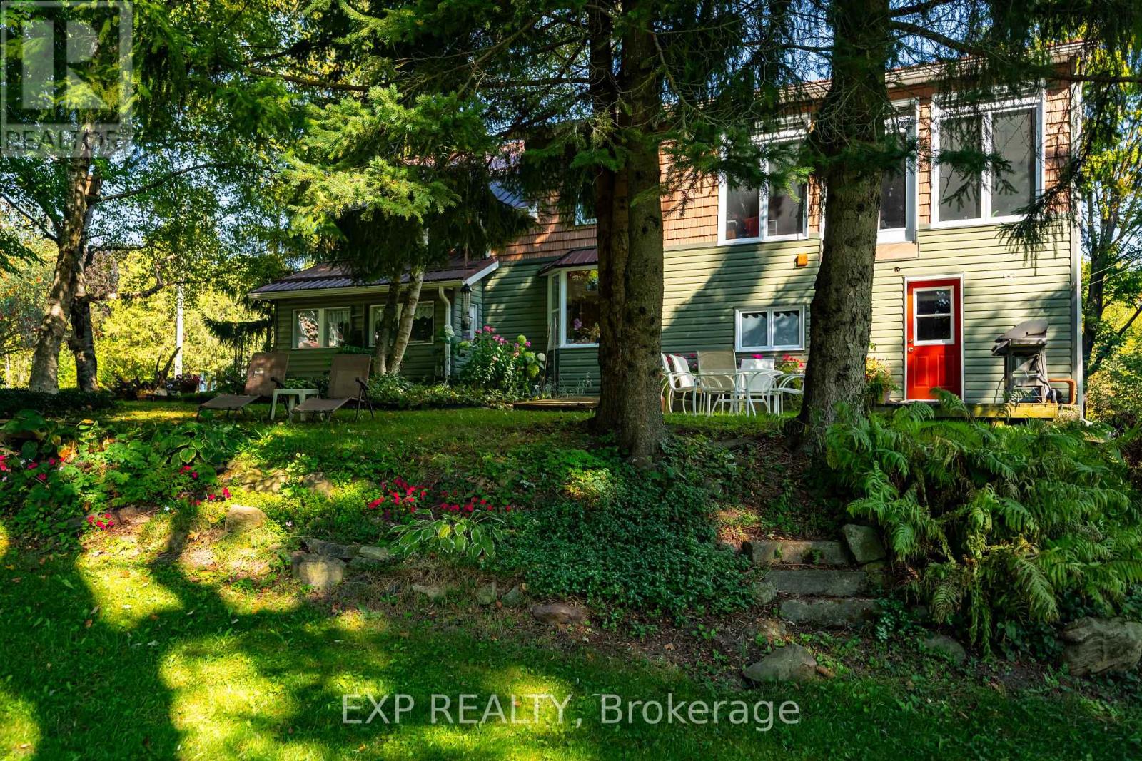 Photo 41 of 16 Mill Street, Amaranth ON