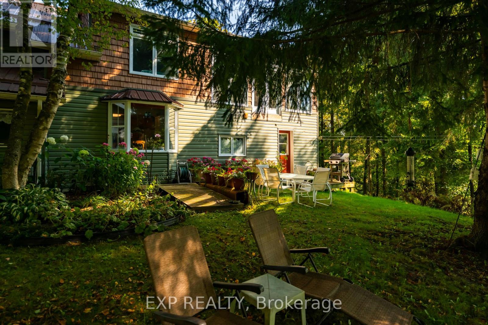 Photo 44 of 16 Mill Street, Amaranth ON