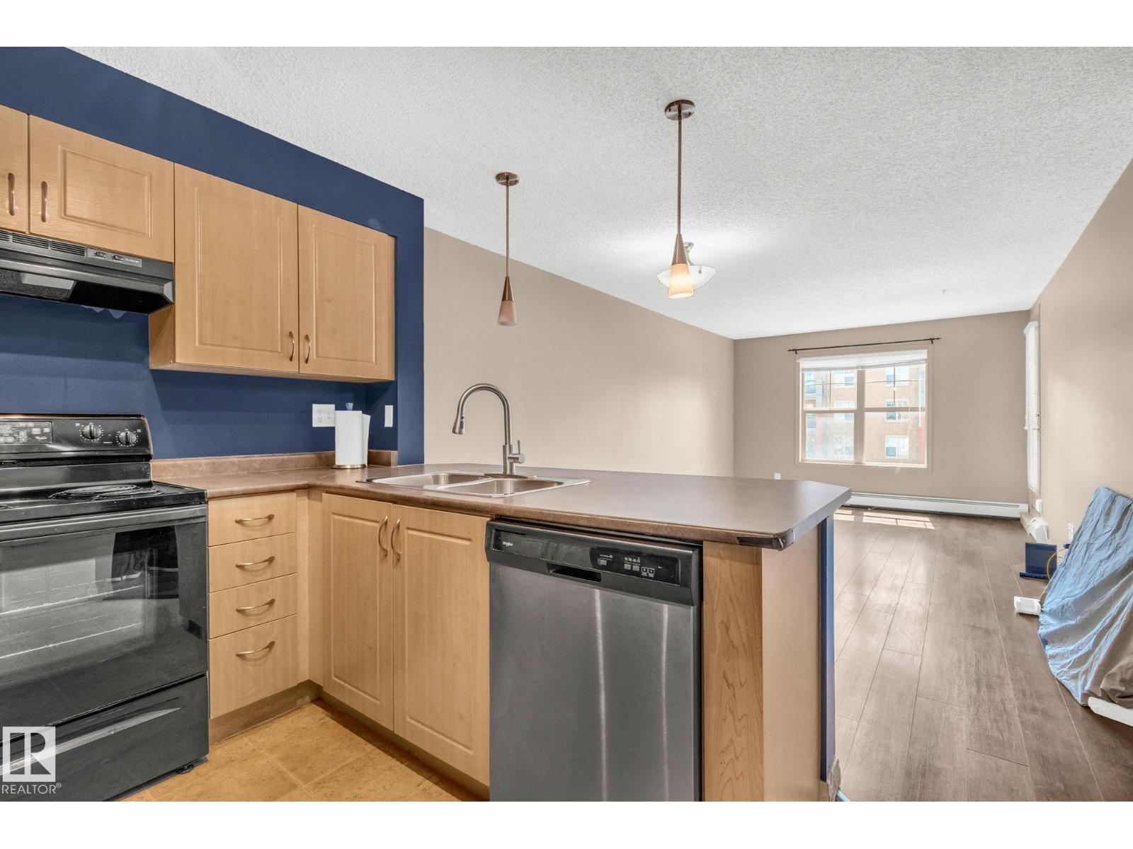 Photo 6 of 305 11441 Ellerslie Rd Sw Sw, Edmonton AB