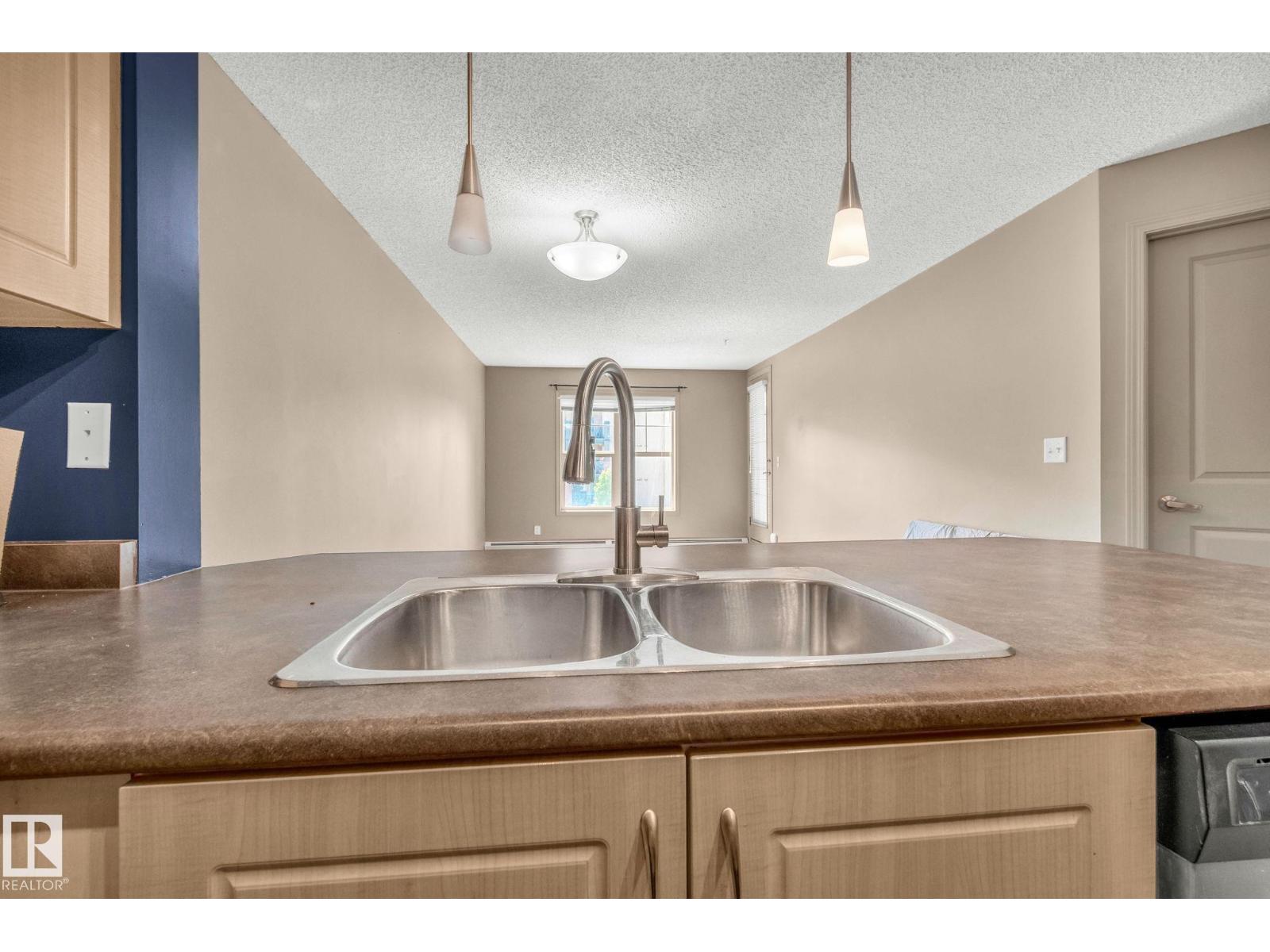 Photo 7 of 305 11441 Ellerslie Rd Sw Sw, Edmonton AB