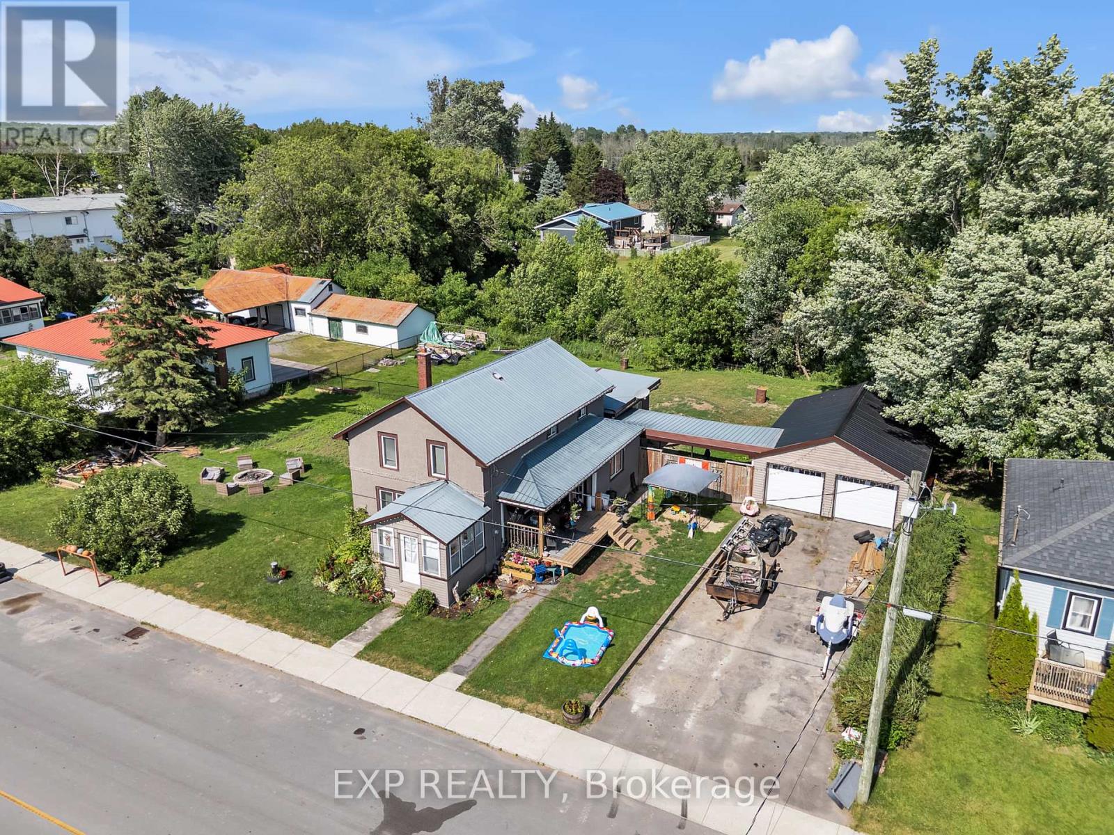 Photo 15 of 113 Pleasant Drive, Greater Napanee ON