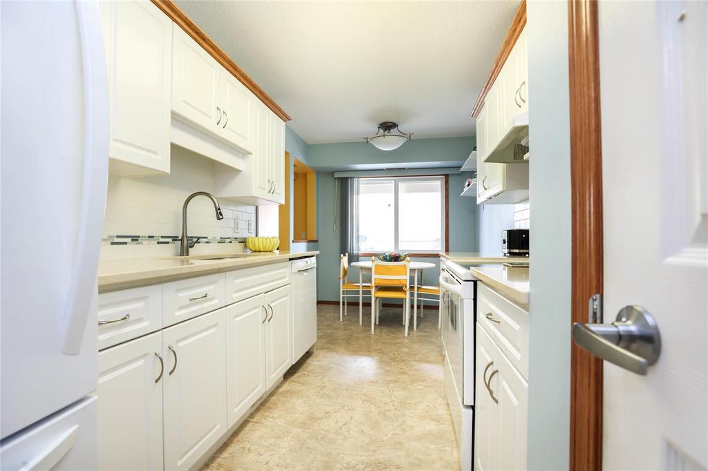 Photo 12 of 204 93 Swindon Way, Winnipeg MB