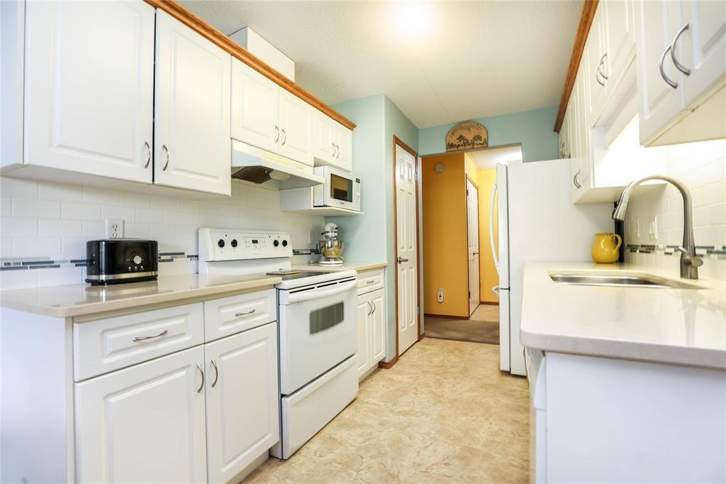 Photo 13 of 204 93 Swindon Way, Winnipeg MB