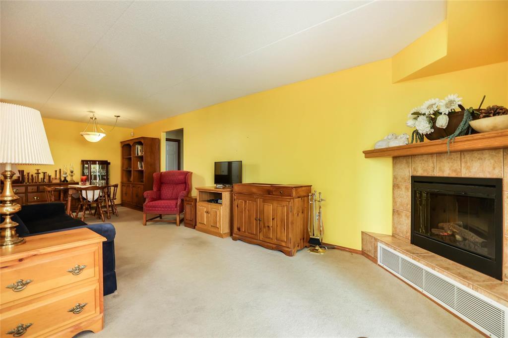 Photo 9 of 204 93 Swindon Way, Winnipeg MB
