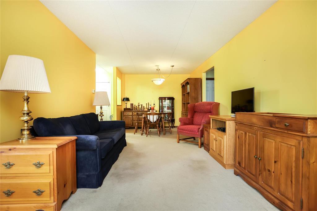 Photo 10 of 204 93 Swindon Way, Winnipeg MB
