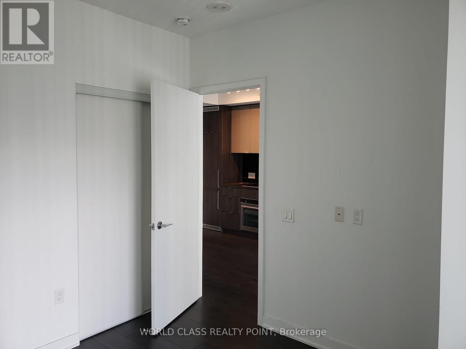 Photo 6 of 3606 115 Blue Jays Way, Toronto ON