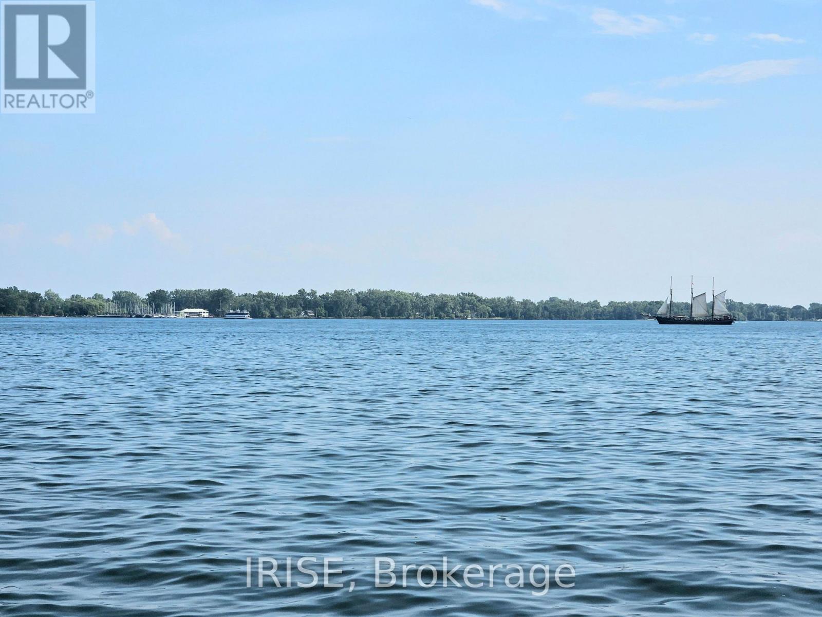 Photo 24 of 218 1 Edgewater Drive, Toronto ON