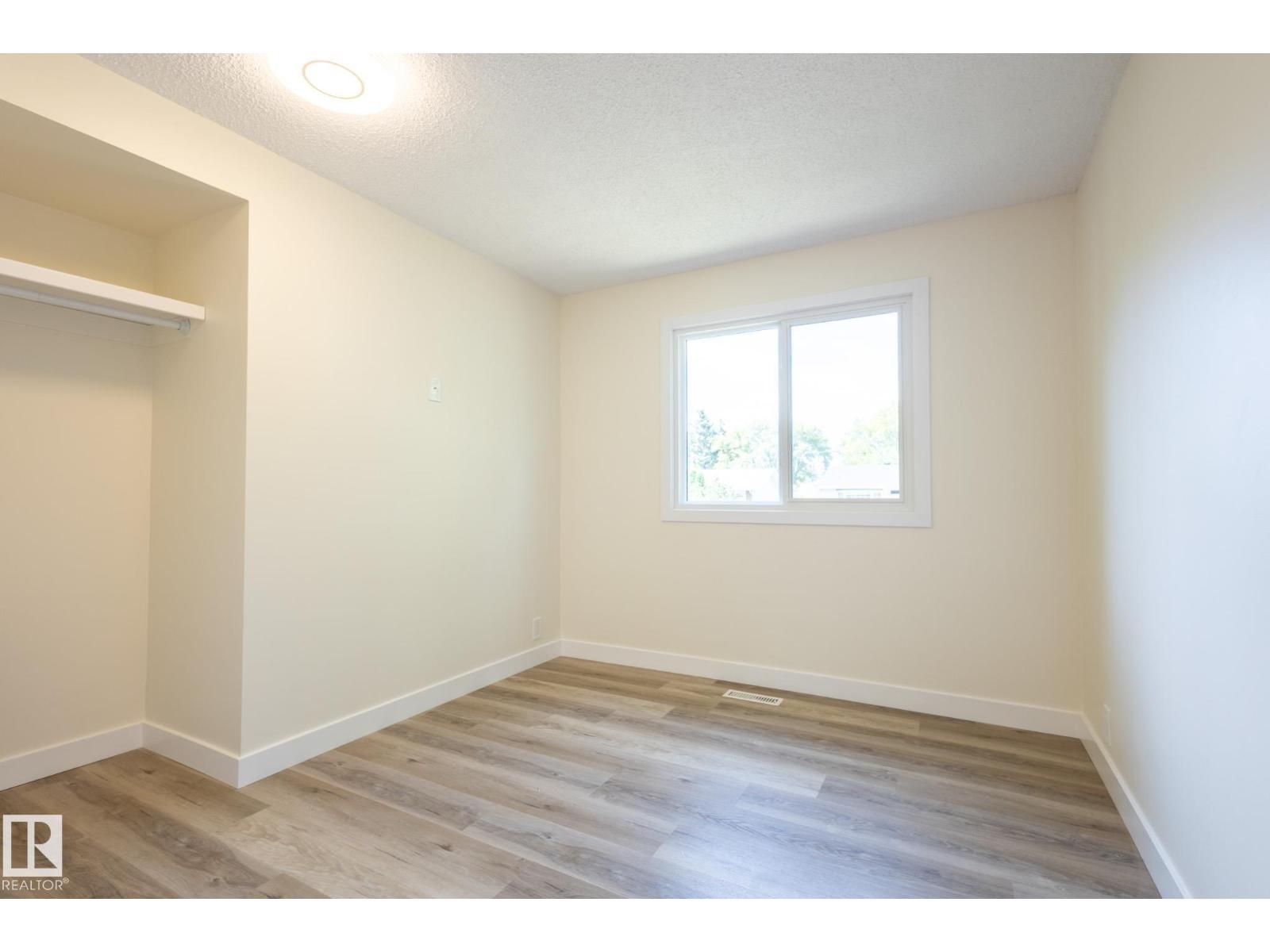 Photo 15 of 3109 110 A St Nw, Edmonton AB