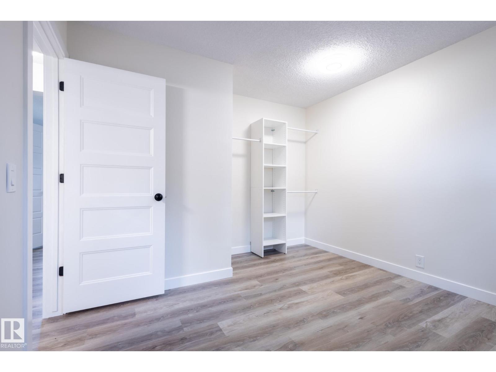 Photo 24 of 3109 110 A St Nw, Edmonton AB