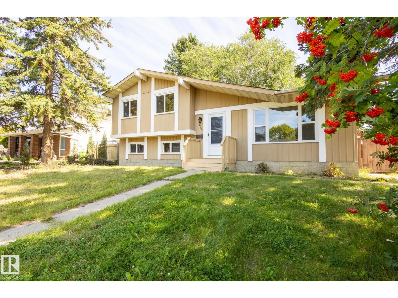 Photo 31 of 3109 110 A St Nw, Edmonton AB