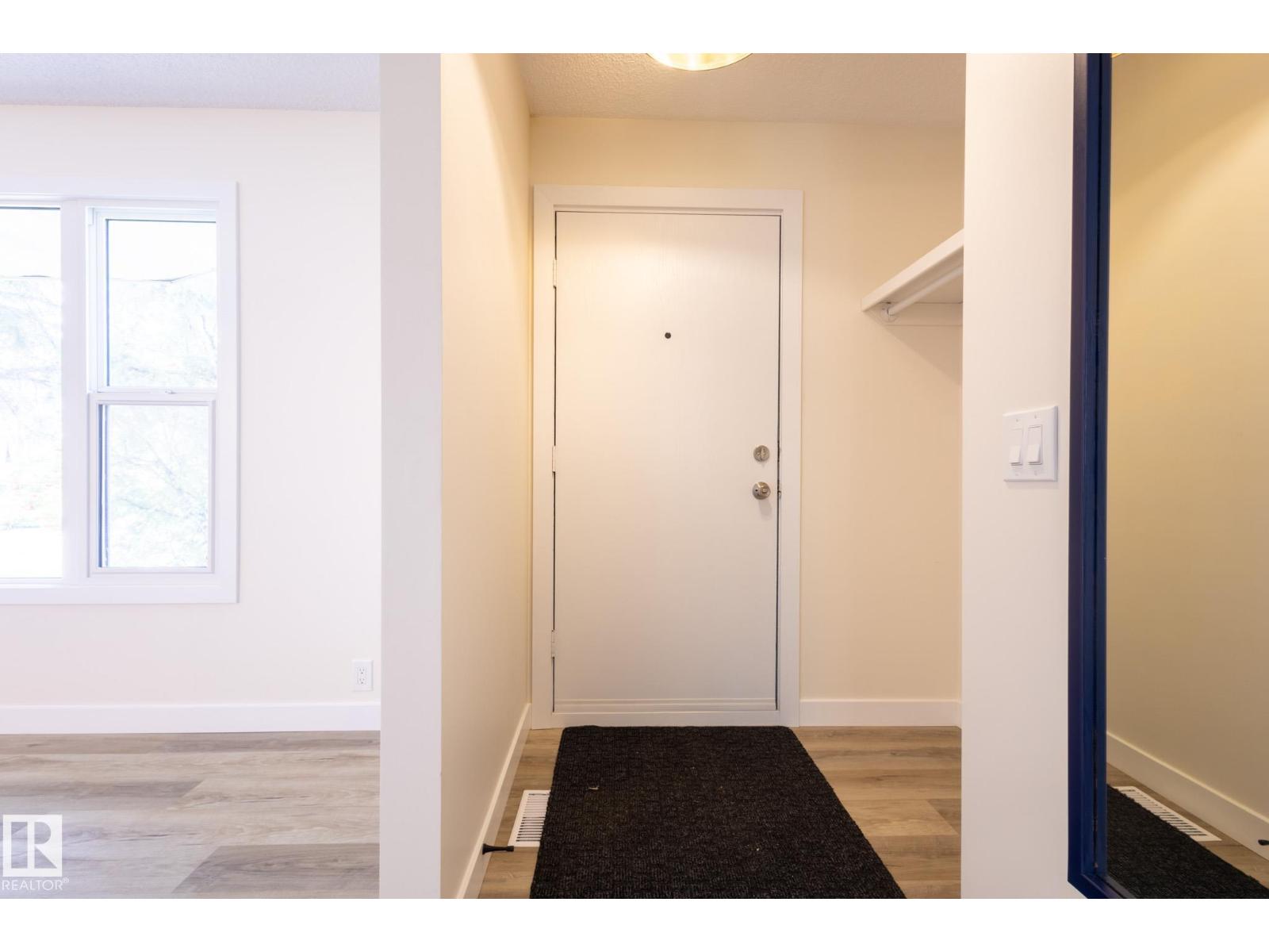 Photo 7 of 3109 110 A St Nw, Edmonton AB