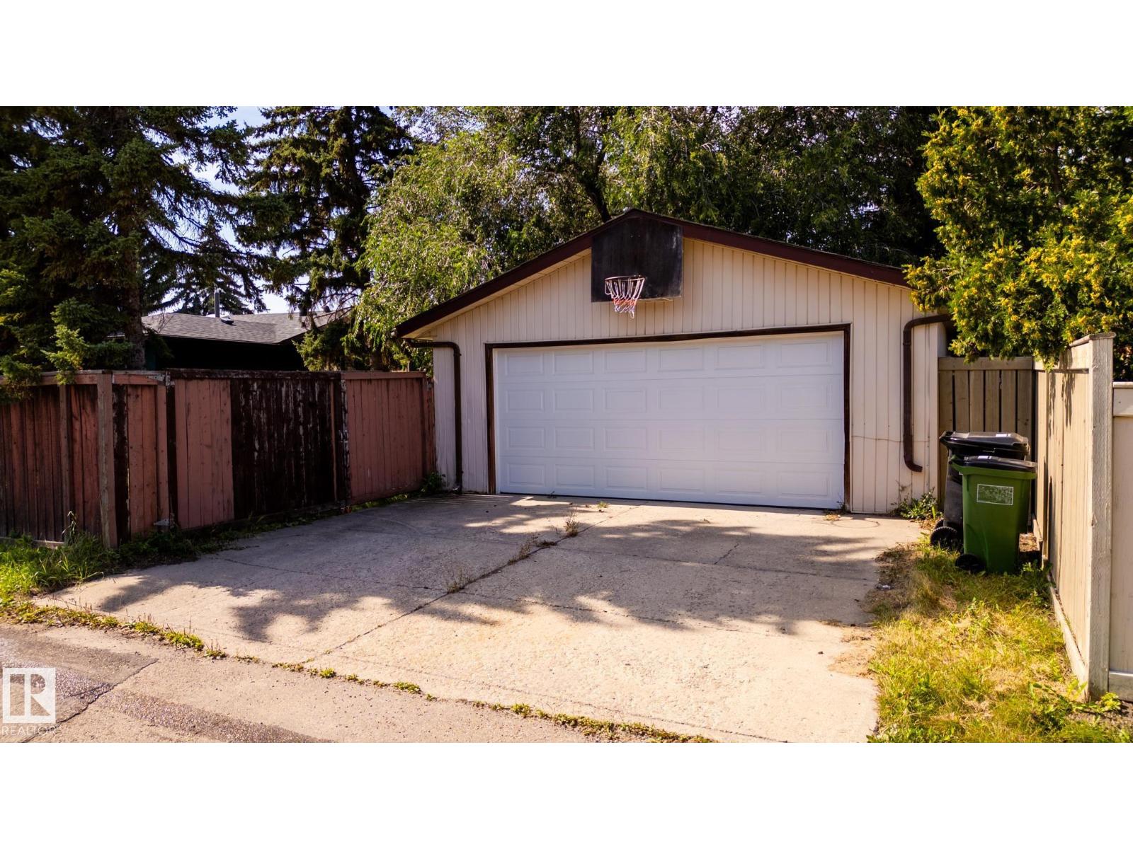 Photo 33 of 3109 110 A St Nw, Edmonton AB