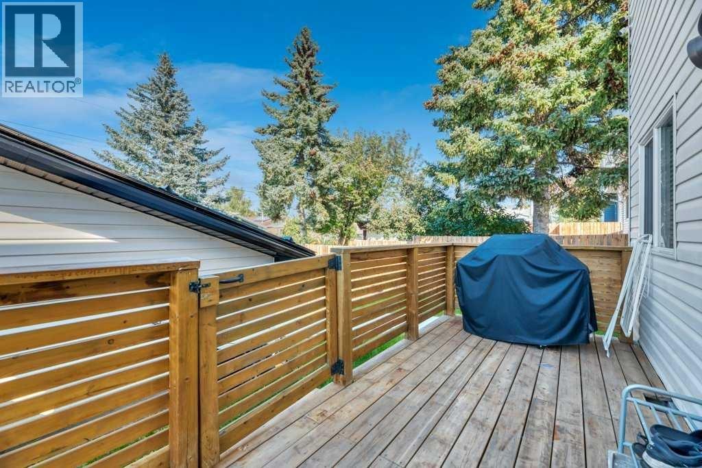 Photo 38 of 3112 107 Avenue Sw, Calgary AB