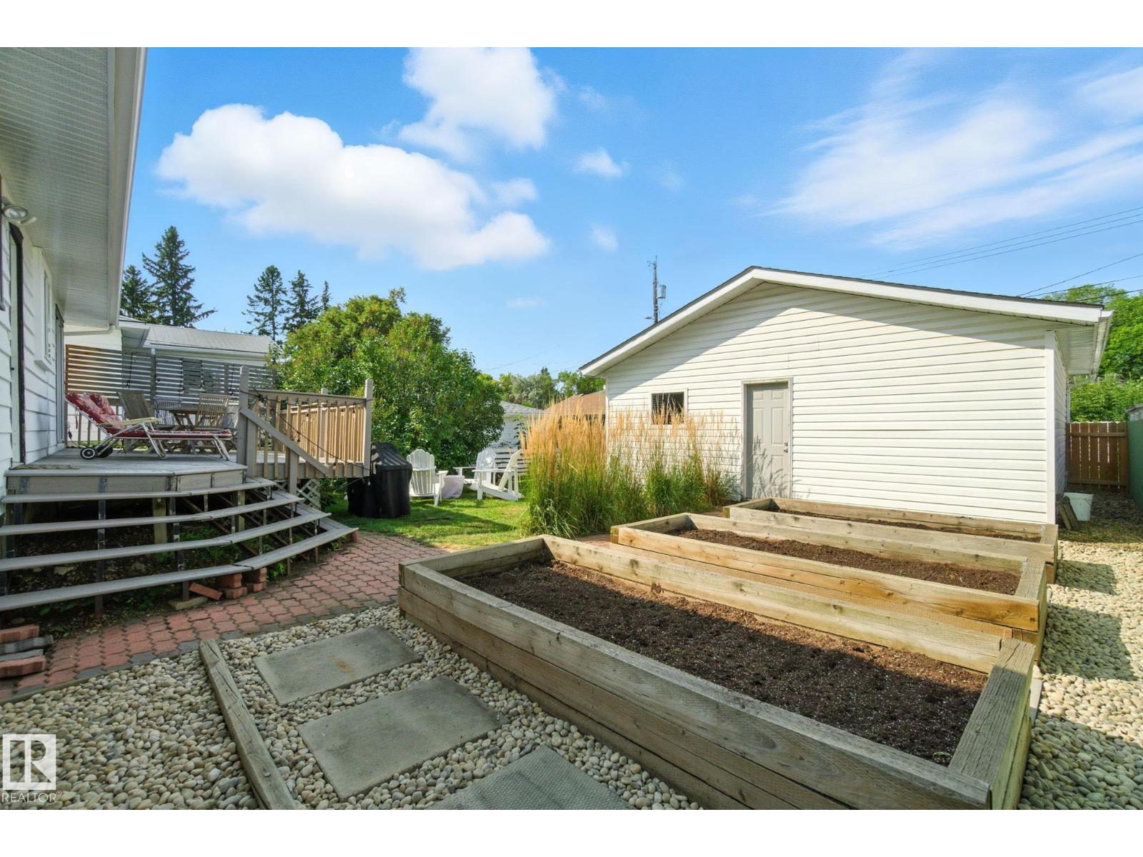Photo 34 of 9016 88 St Nw, Edmonton AB
