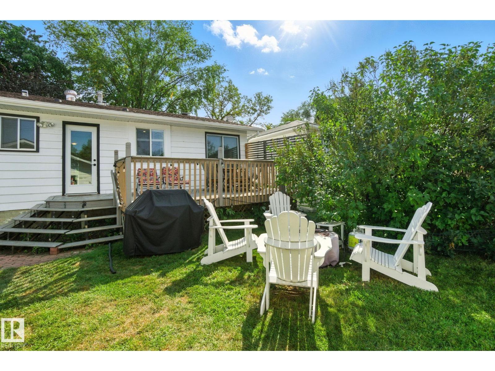Photo 35 of 9016 88 St Nw, Edmonton AB