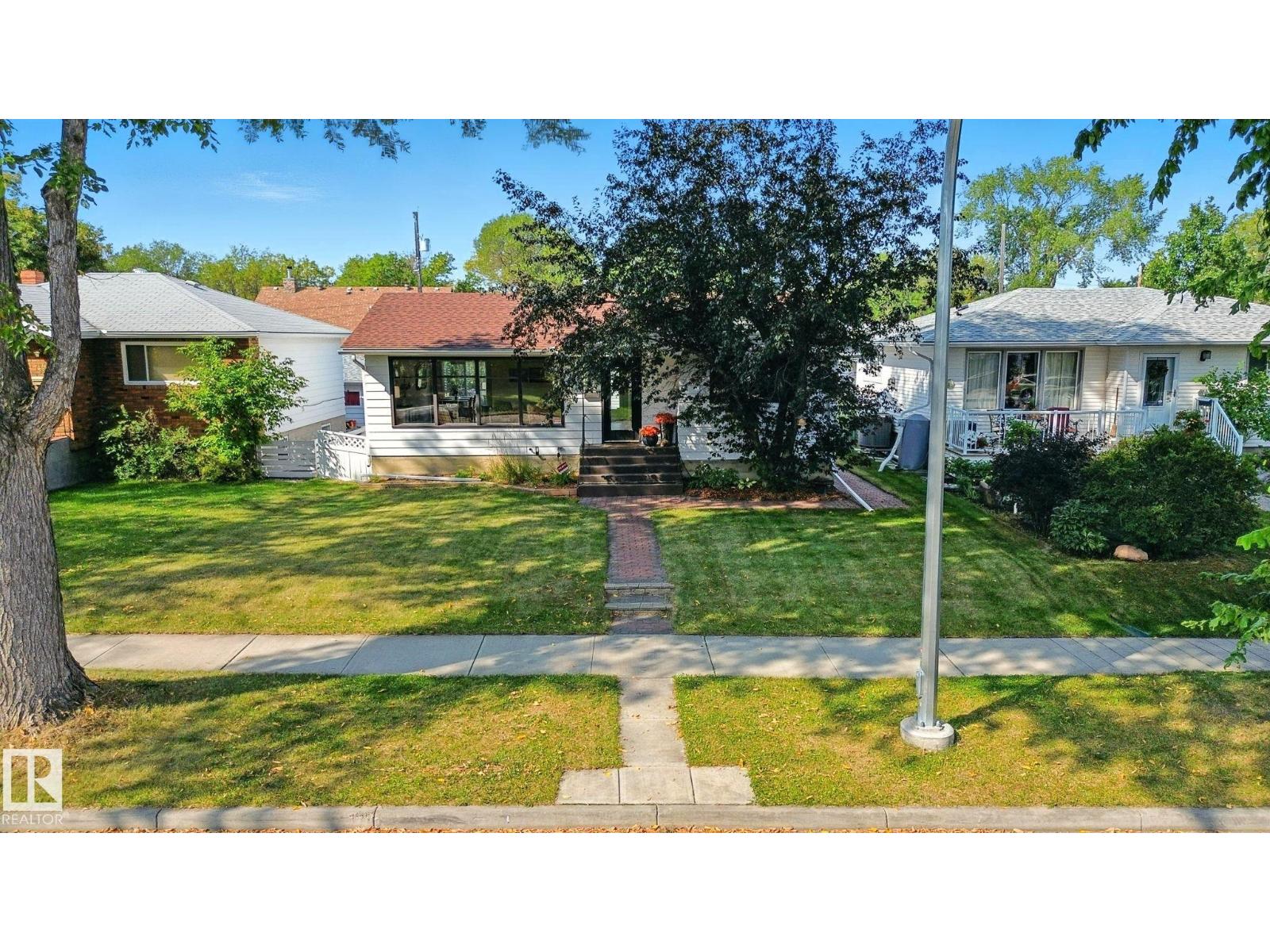 Photo 39 of 9016 88 St Nw, Edmonton AB