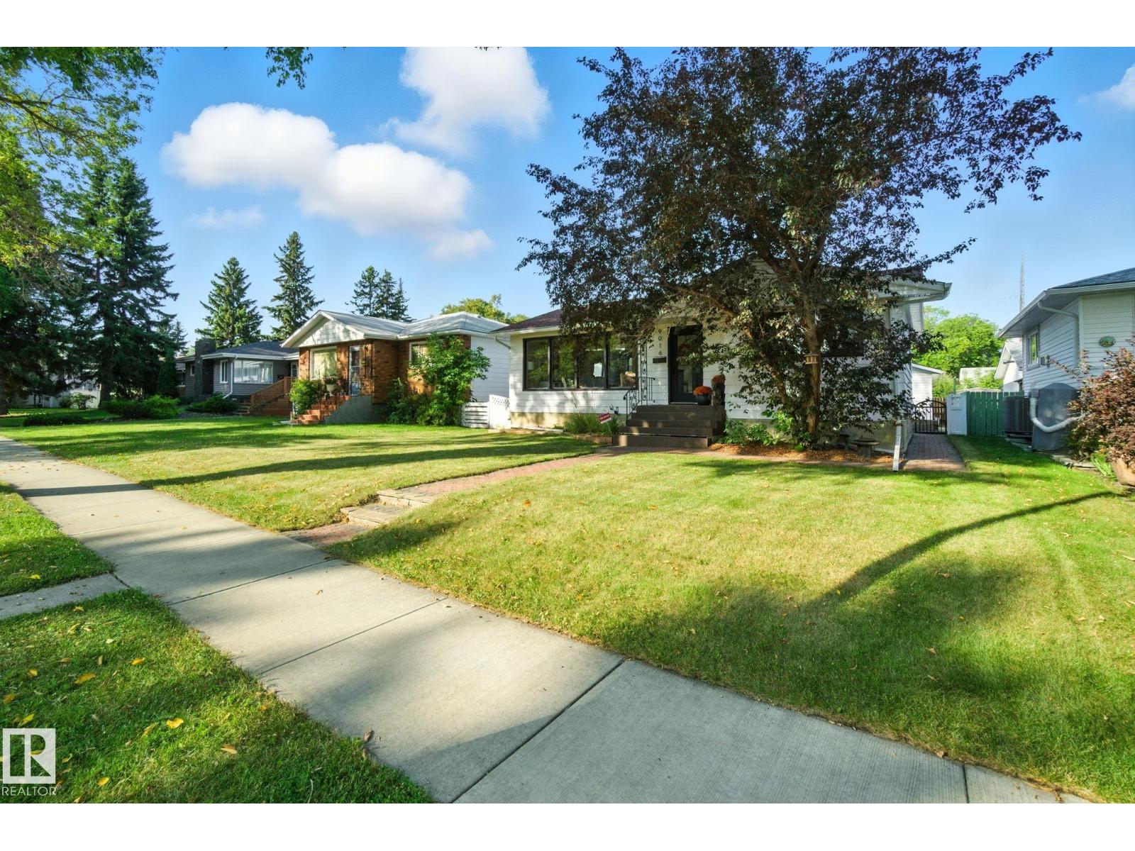 Photo 43 of 9016 88 St Nw, Edmonton AB