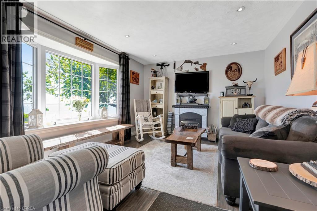 Photo 21 of 1697 Lakeshore Road, Selkirk ON