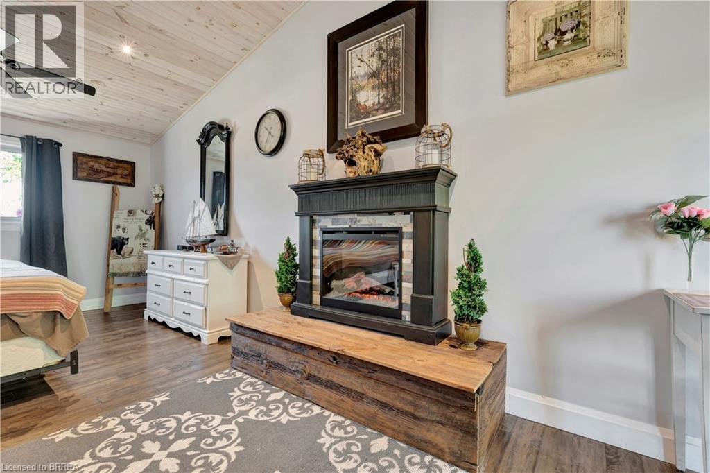 Photo 33 of 1697 Lakeshore Road, Selkirk ON