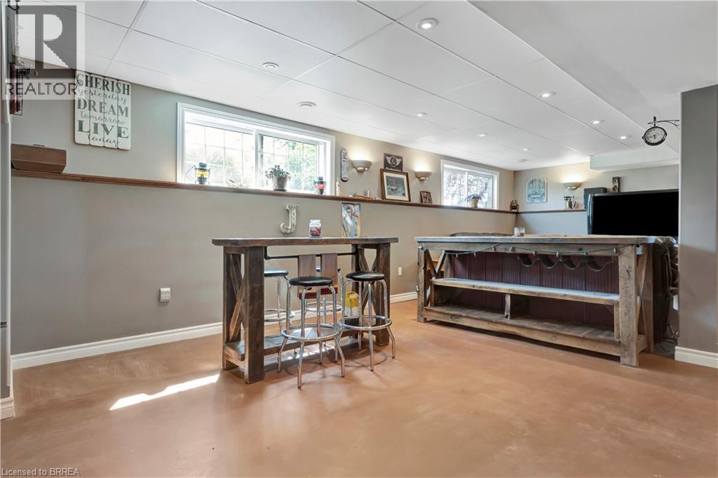 Photo 41 of 1697 Lakeshore Road, Selkirk ON
