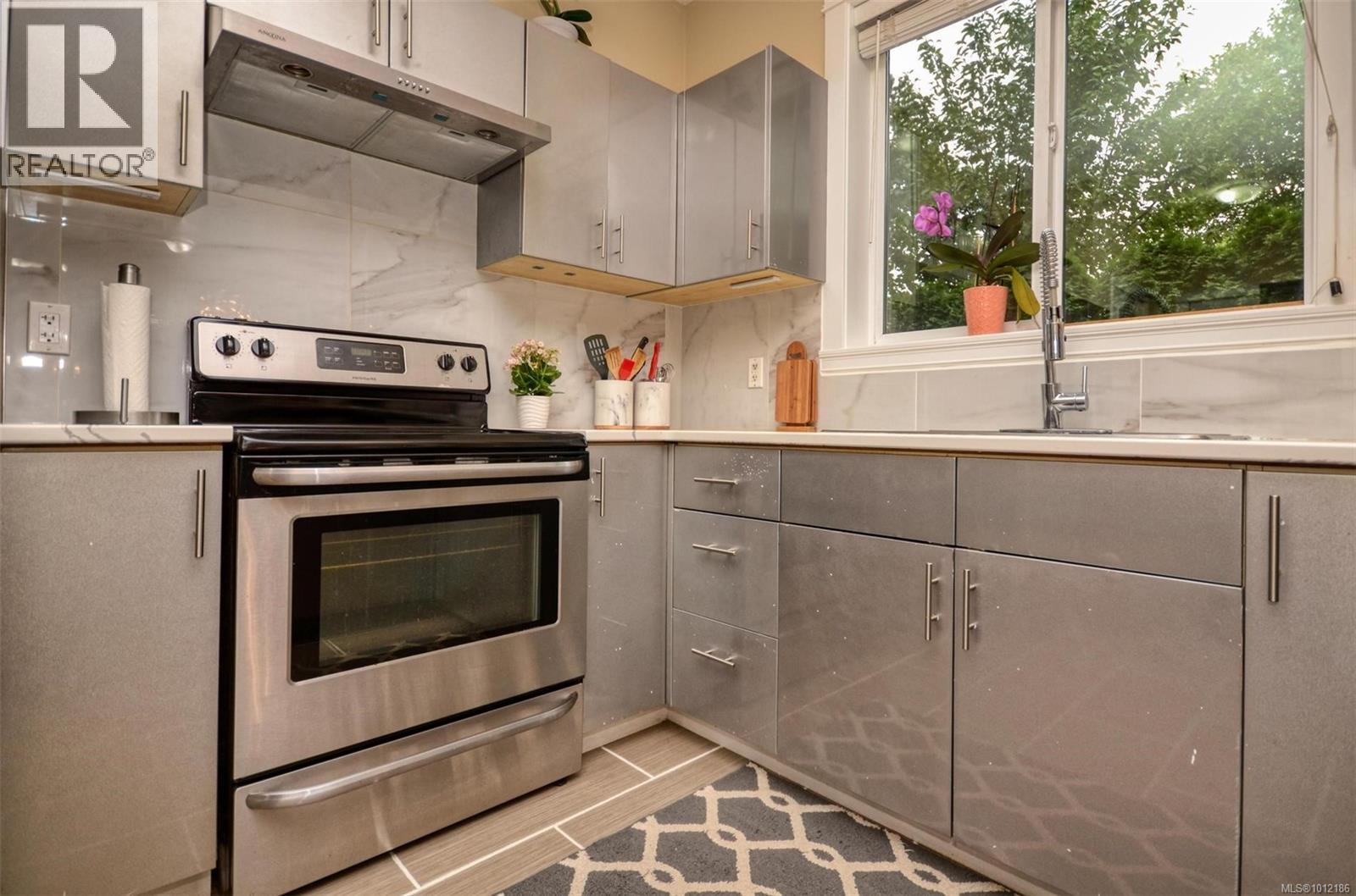 Photo 22 of 995 Walfred Rd, Langford BC