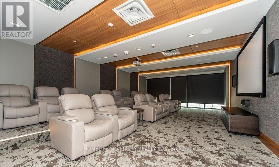 Photo 14 of 20 Shore Breeze Drive, Toronto ON