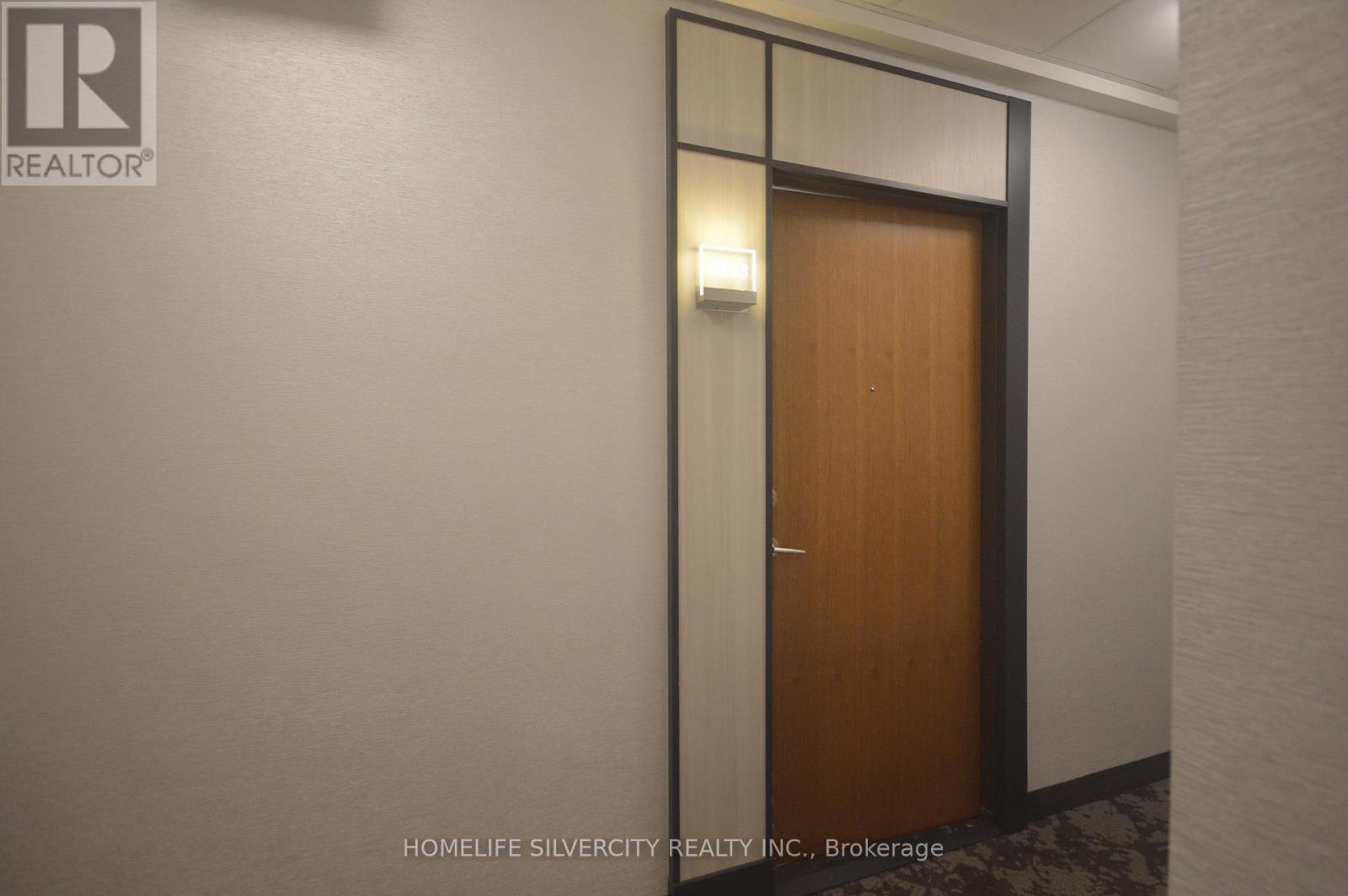 Photo 26 of 20 Shore Breeze Drive, Toronto ON