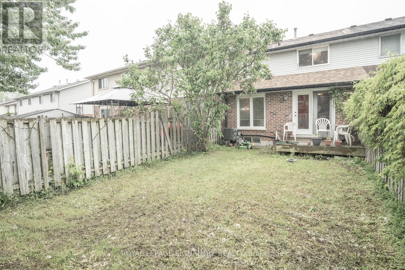 Photo 39 of 78 Grandridge Crescent, Guelph ON