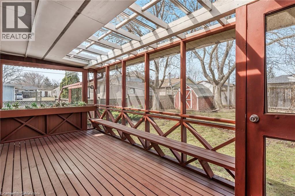 Photo 23 of 19 Old Orchard Avenue, Grimsby ON