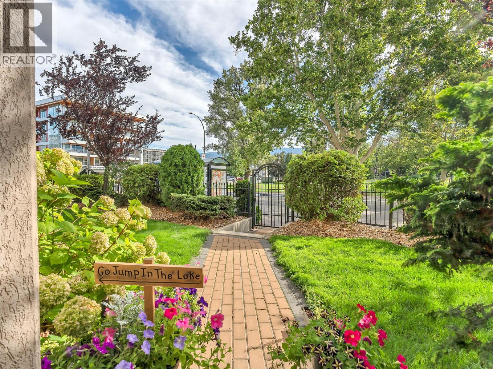 100 LAKESHORE Drive W Unit# 111, Penticton