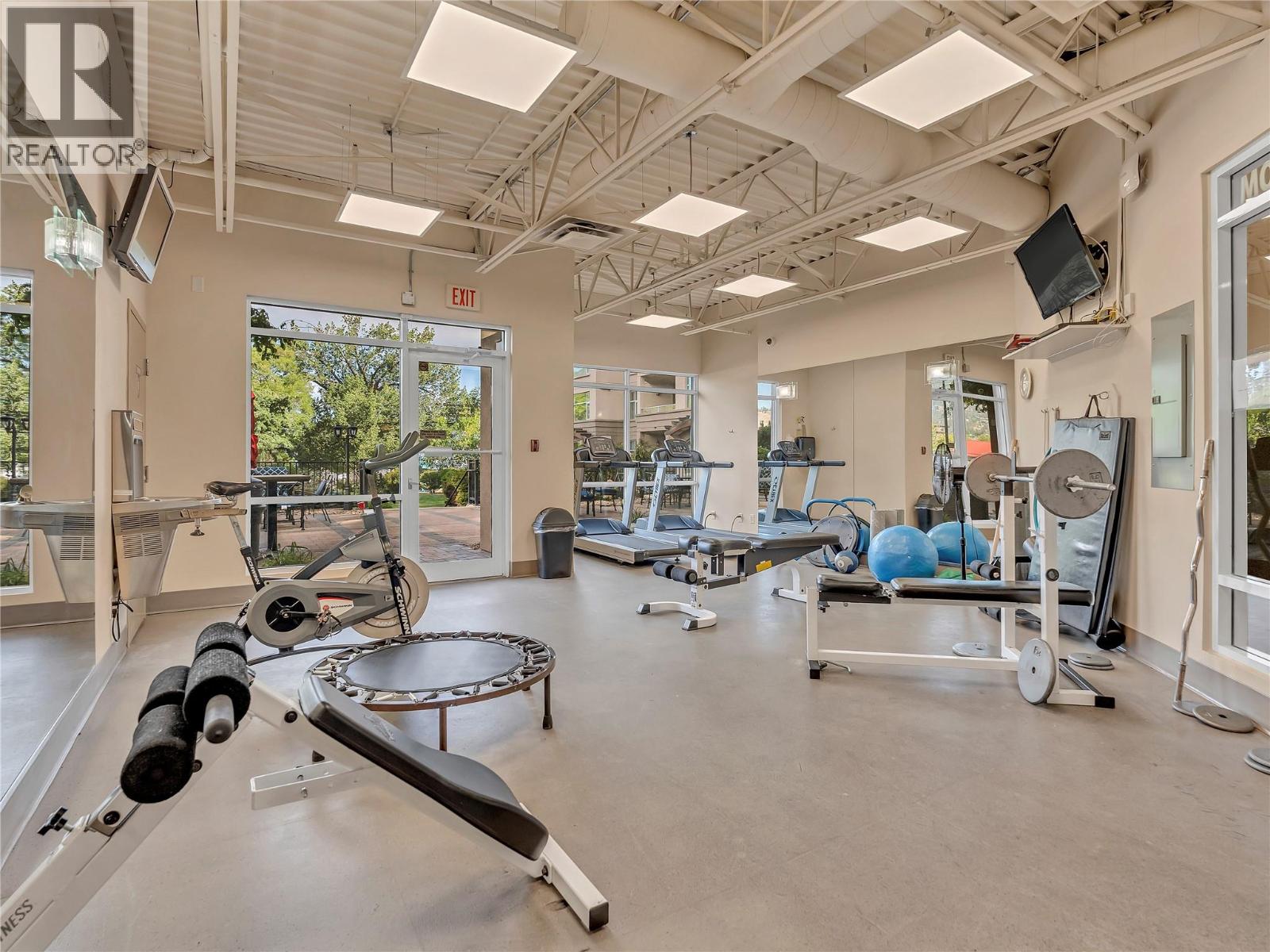 100 LAKESHORE Drive W Unit# 111, Penticton