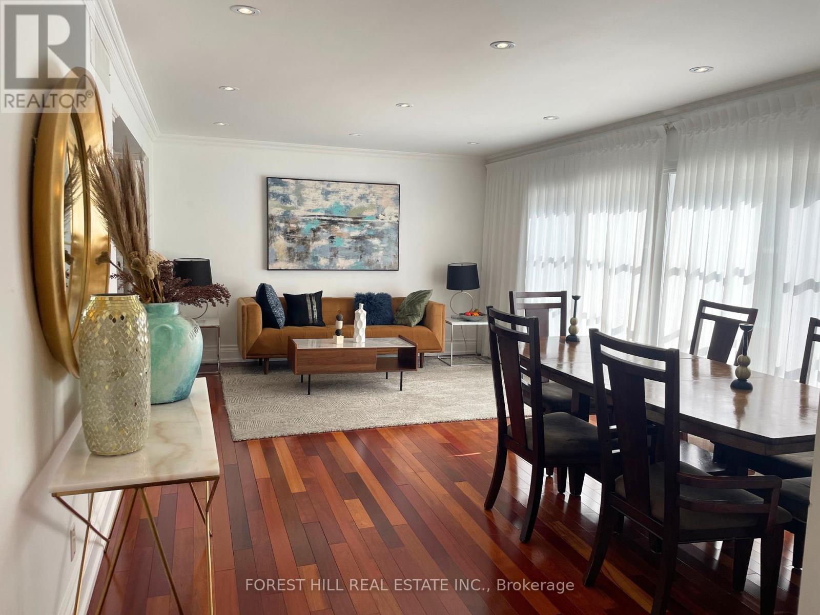 Photo 3 of 21 Rialto Drive, Toronto ON